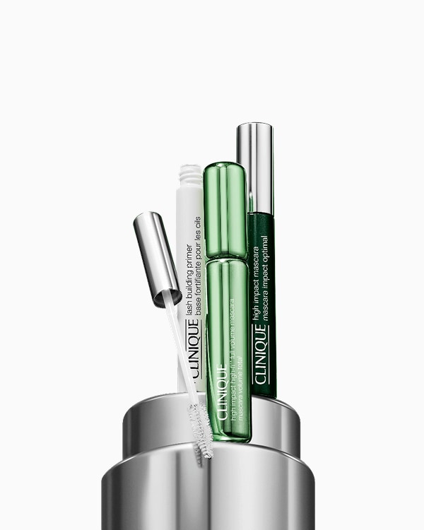 Des cils qui font de l’effet : Mascara Set, &lt;b&gt;&lt;span style=&quot;color: #ba0000;&quot;&gt;Excluded from discounts.&lt;/span&gt;&lt;/b&gt;&lt;br&gt;All primed for eye-catching looks. Le trio comprend deux mascaras format régulier vedettes et une base pour une tenue durable.